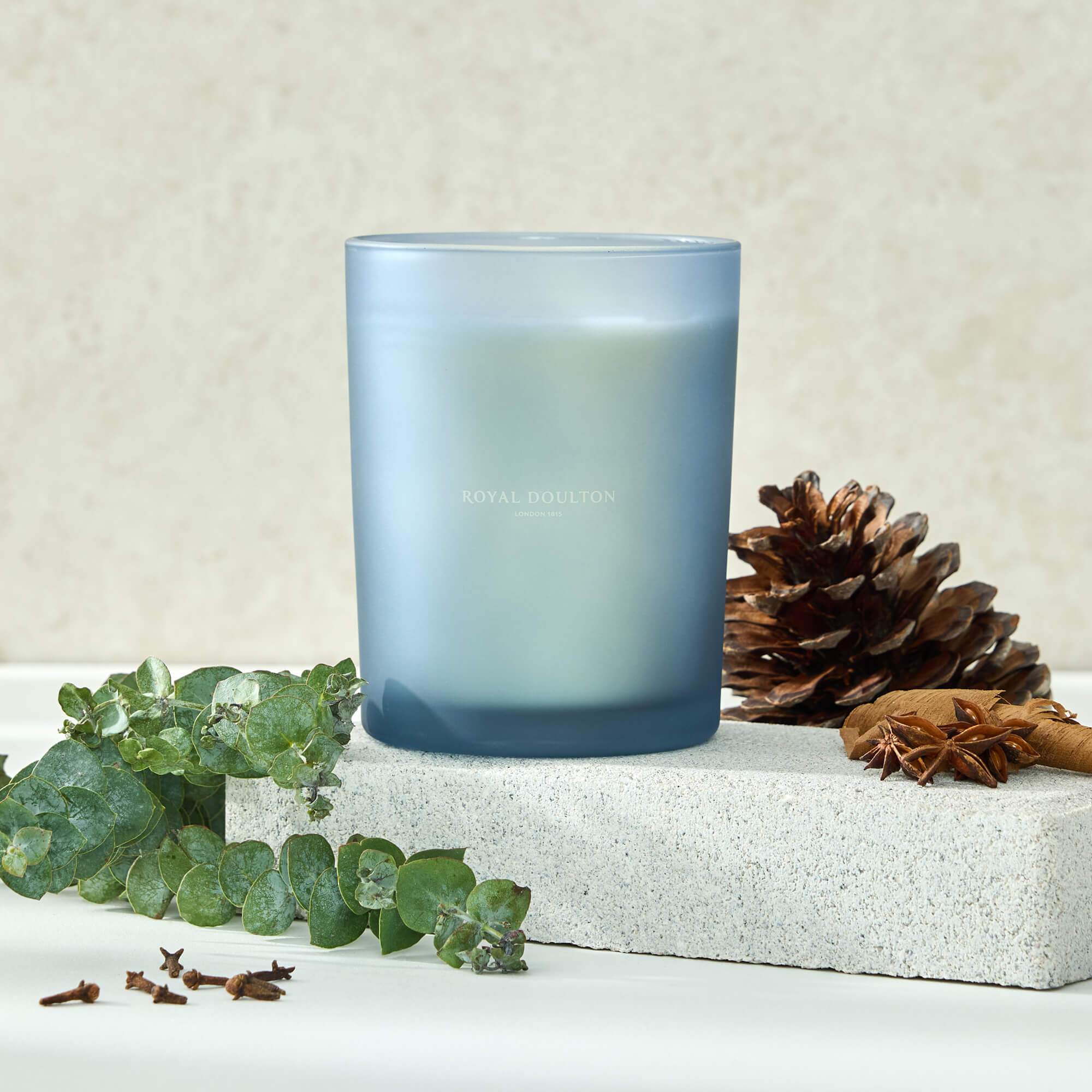 Royal Doulton Montclair Candle 500ml in Patchouli & Cypress