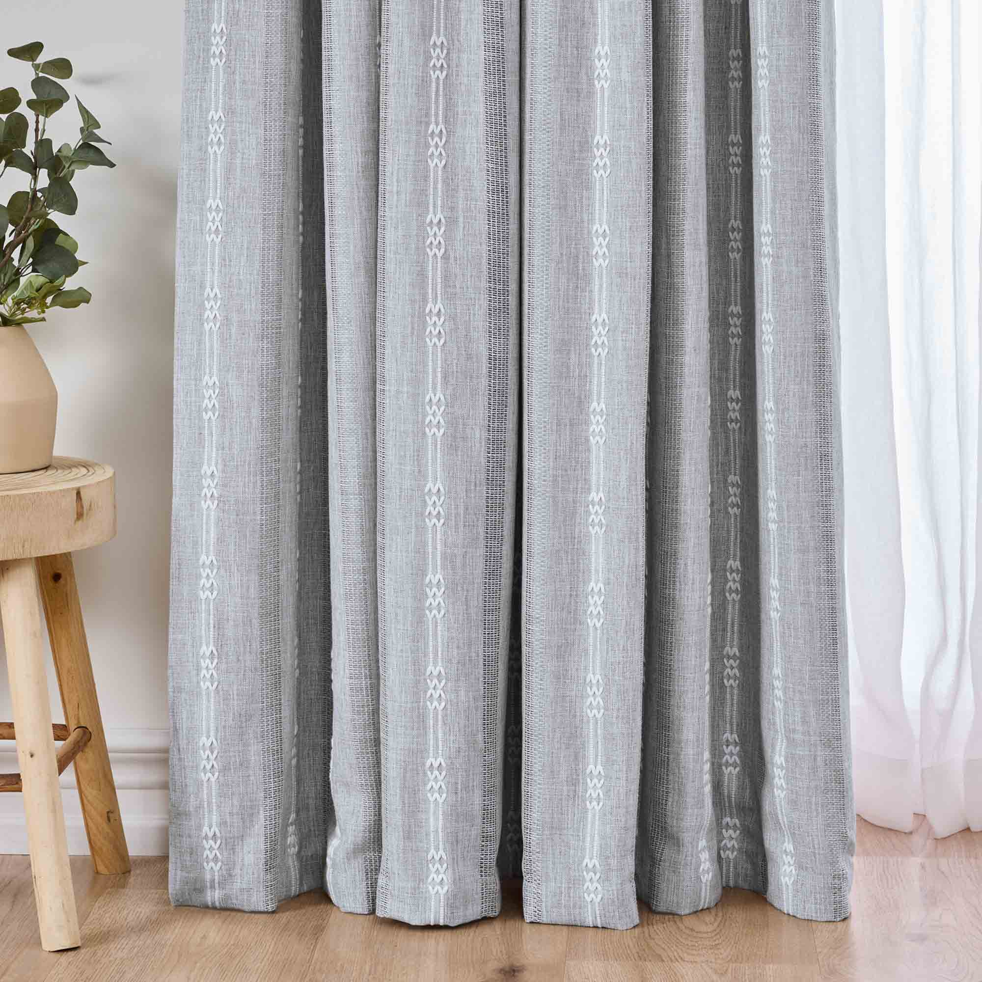 Royal Doulton Kolari curtain in Cloud
