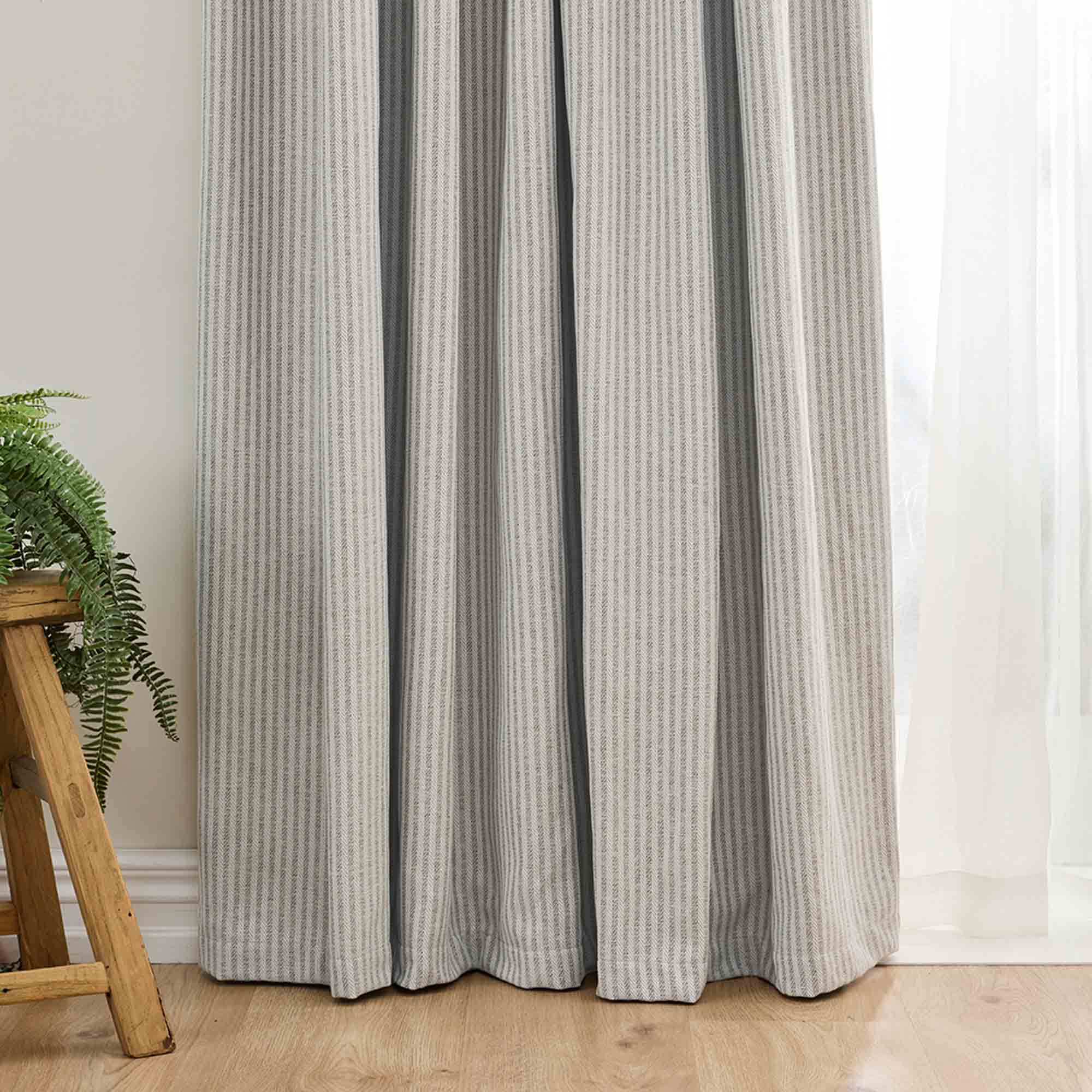 Royal Doulton Savile curtain in Oat
