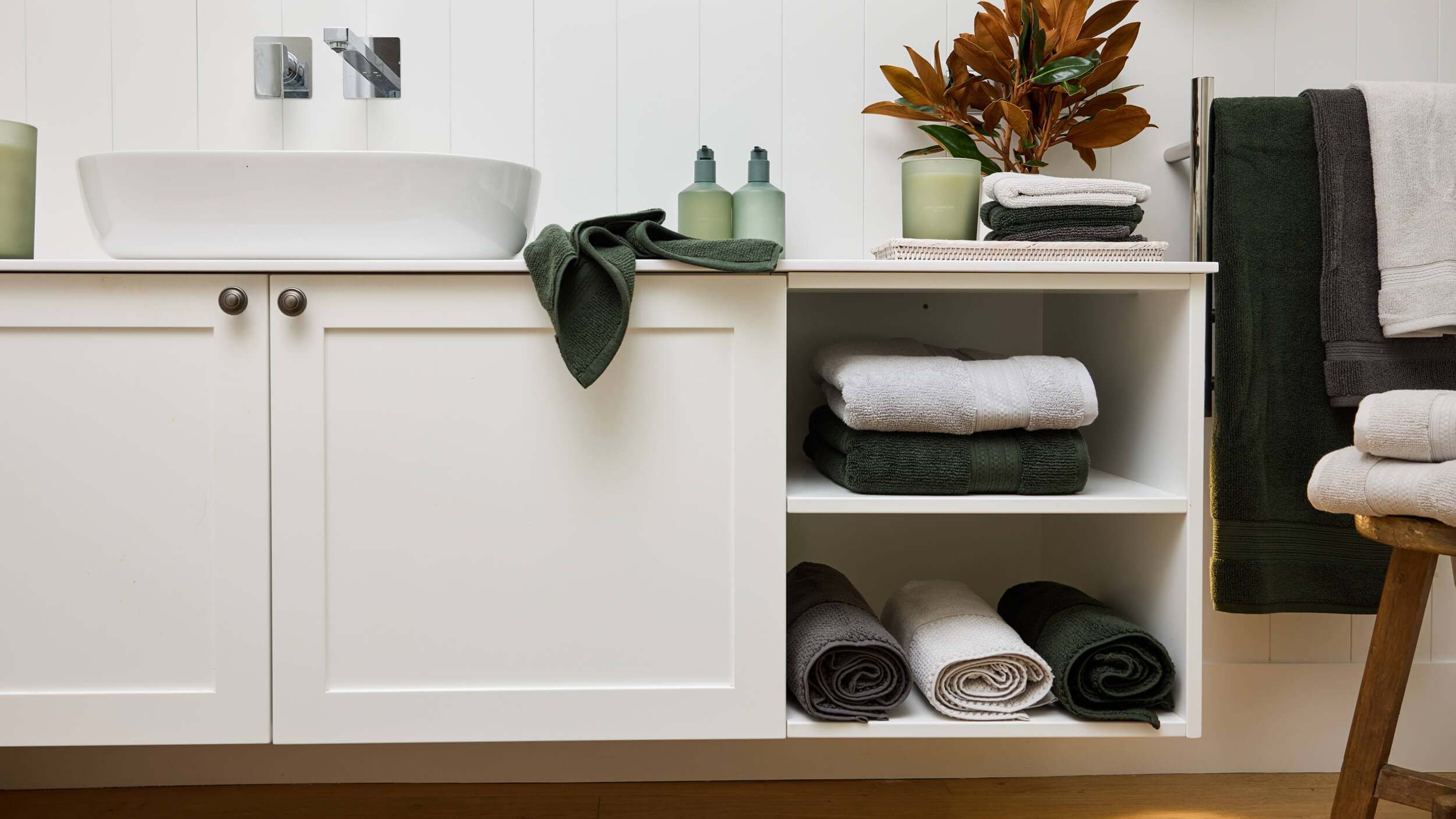 Royal Doulton Harlow towel collection styled in a bathroom