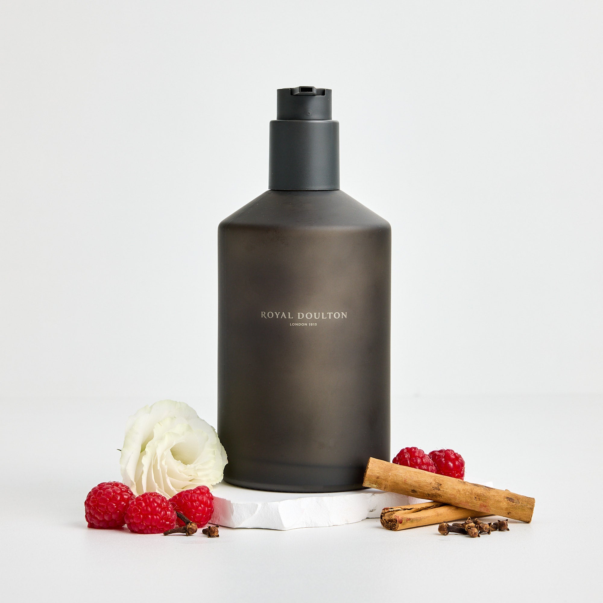 Royal Doulton Nocturne Body Lotion in Cardamom & Clove