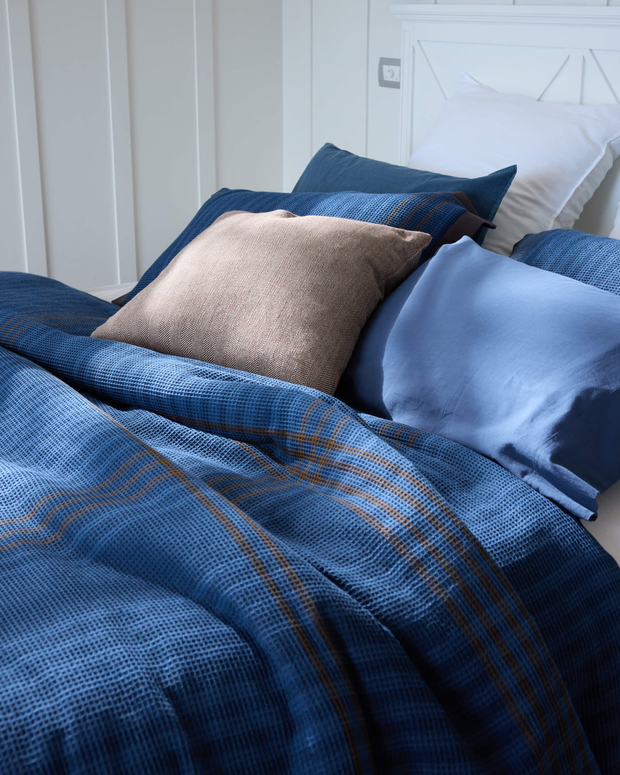 Royal Doulton Hampshire bedding styled in a bedroom